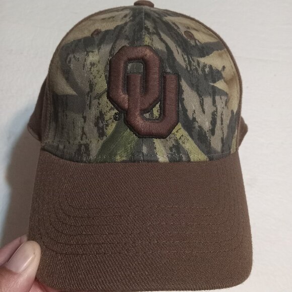Oklahoma Sooners Top Of The World Camo One Fit Hat Unisex - Picture 1 of 7